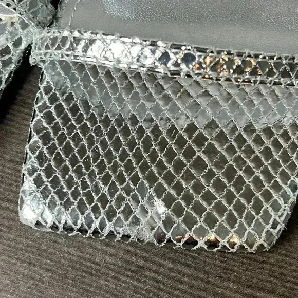 Marc Fisher Women's Dalida Embossed Strappy Sandals Size 7M - Picture 10 of 12